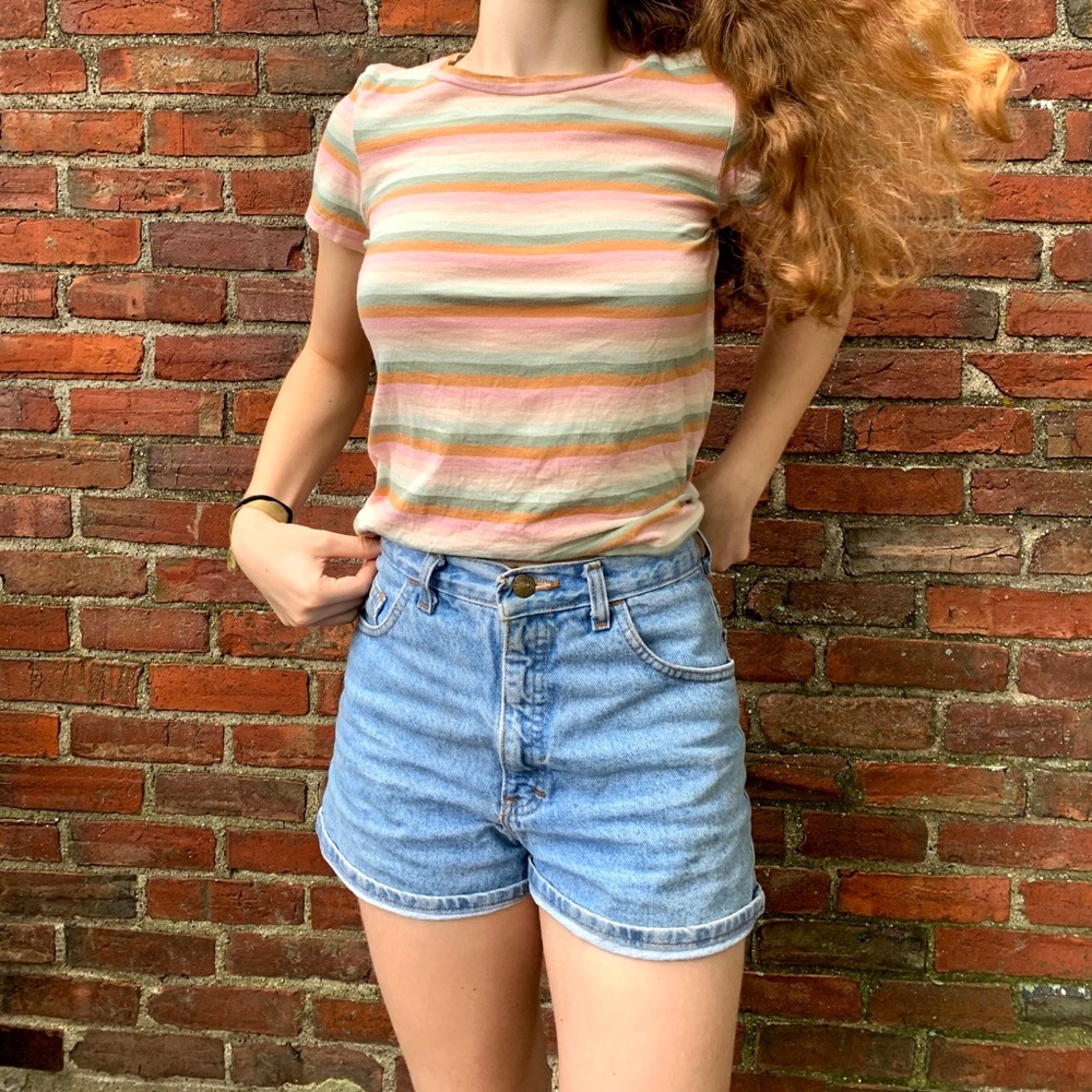 Adorable pastel cropped fitted tee